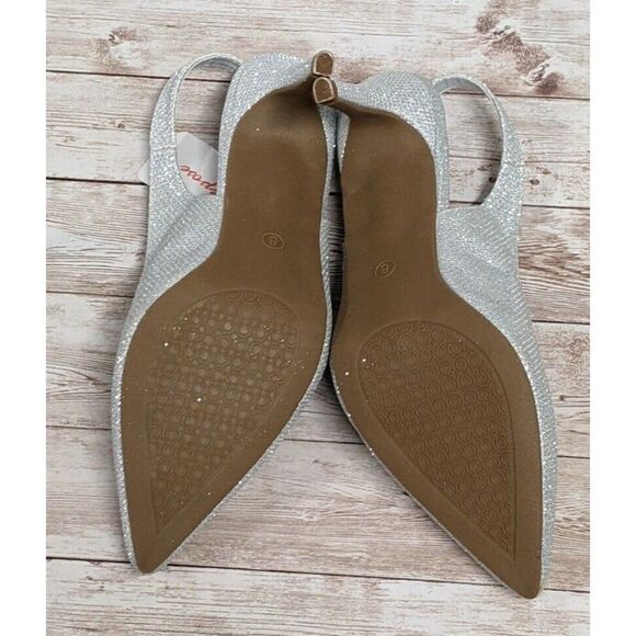 Vepose New York CJY026 Womens Size 8 Silver Pointed Toe Kitten Pump Heels - Picture 9 of 10